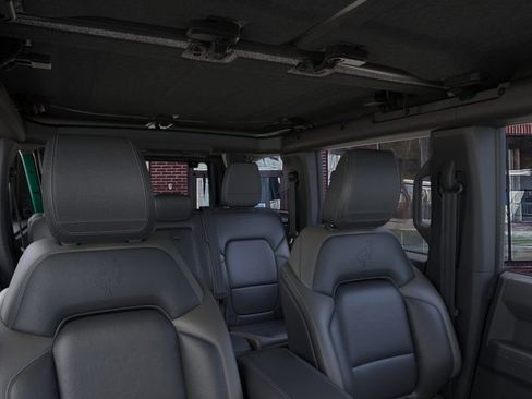 New 2025 Ford Bronco Outer Banks w/ Sasquatch Package image 12