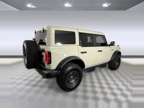 Used 2025 Ford Bronco Badlands AWD/4WD image 9