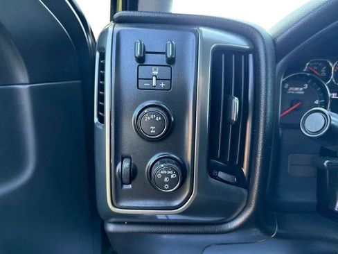 Used 2019 Chevrolet Silverado 2500 LT w/ Midnight Edition AWD/4WD image 19