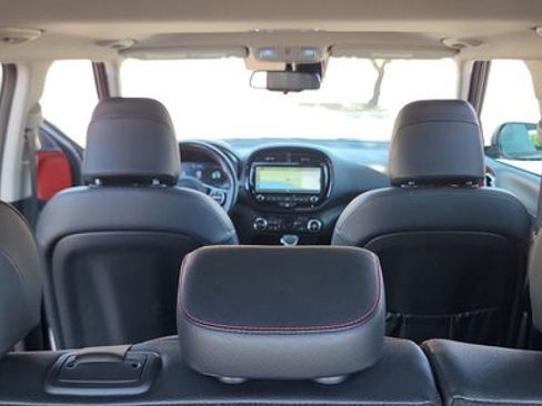Used 2023 Kia Soul GT-Line FWD image 19
