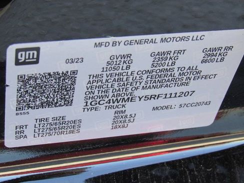 Used 2024 Chevrolet Silverado 2500 Custom w/ Custom Value Package image 16