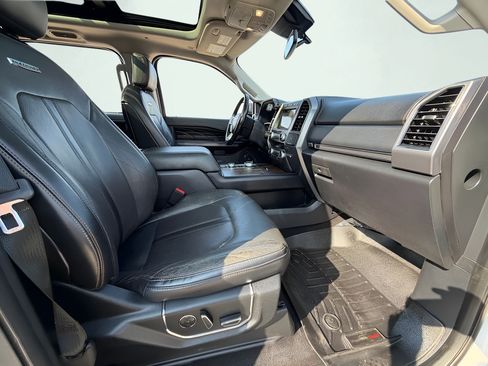 Used 2019 Ford Expedition Max Platinum AWD/4WD image 15