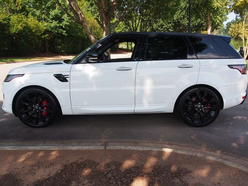 Used 2022 Land Rover Range Rover Sport HST AWD/4WD image 4