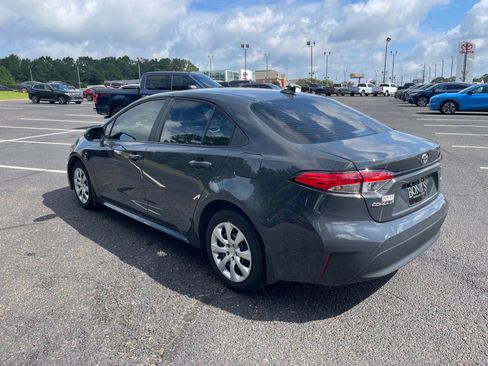 Used 2026 Toyota Corolla LE FWD image 14
