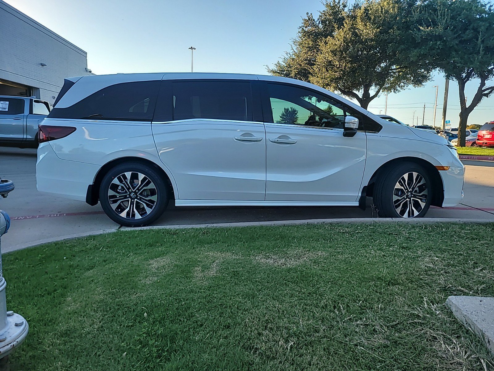 New 2026 Honda Odyssey Elite image 10