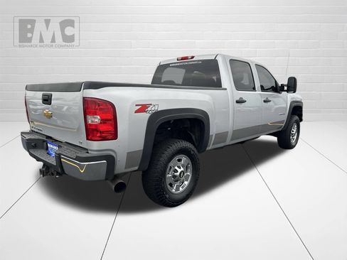 Used 2012 Chevrolet Silverado 2500 LT w/ Interior Plus Package AWD/4WD image 3