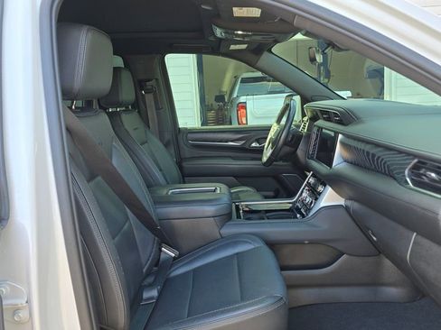 Used 2021 GMC Yukon Denali w/ Advanced Technology Package image 46