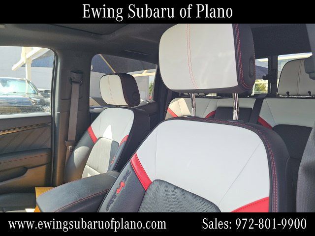 Used 2024 GMC Canyon AT4X AWD/4WD image 6