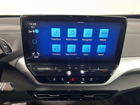 Used 2023 Volkswagen ID.4 Pro RWD image 19