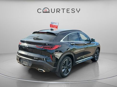 Certified 2025 INFINITI QX55 Essential w/ Accent Package image 3