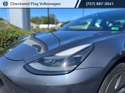 Used 2021 Tesla Model 3 Standard Range Plus RWD image 6