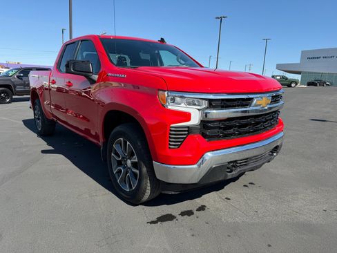 Used 2023 Chevrolet Silverado 1500 LT AWD/4WD image 1