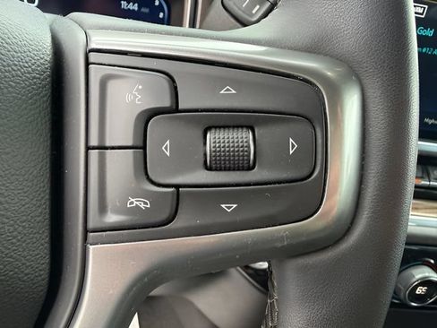 Used 2024 Chevrolet Silverado 1500 LT AWD/4WD image 31