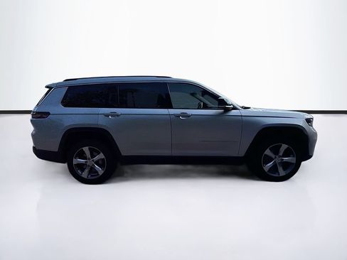 Used 2022 Jeep Grand Cherokee L Limited AWD/4WD image 4