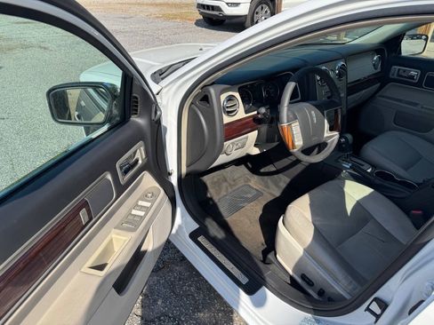 Used 2007 Lincoln MKZ FWD image 12