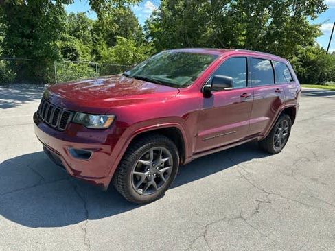 Certified 2021 Jeep Grand Cherokee Limited w/ Quick Order Package 28K 80th AWD/4WD image 2