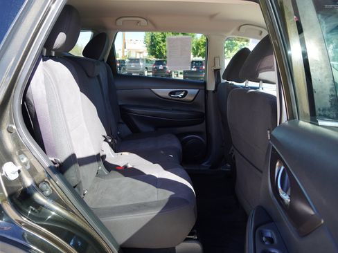 Used 2016 Nissan Rogue S w/ Appearance Package image 25