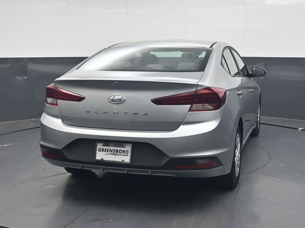 Used 2020 Hyundai Elantra SE FWD image 5