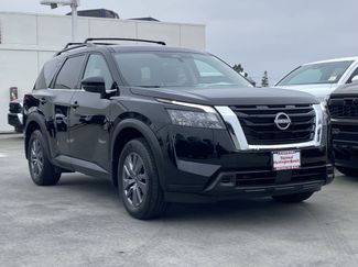 Used 2025 Nissan Pathfinder SV w/ Cargo Package FWD video 2