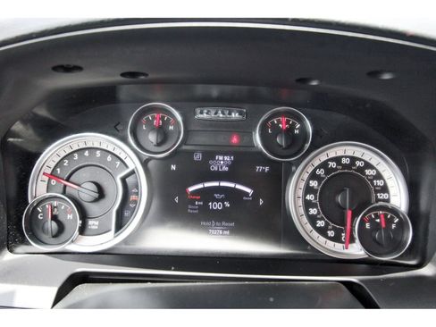 Used 2017 RAM 1500 Laramie AWD/4WD image 17