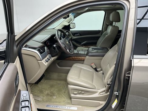 Used 2015 Chevrolet Tahoe LTZ AWD/4WD image 3