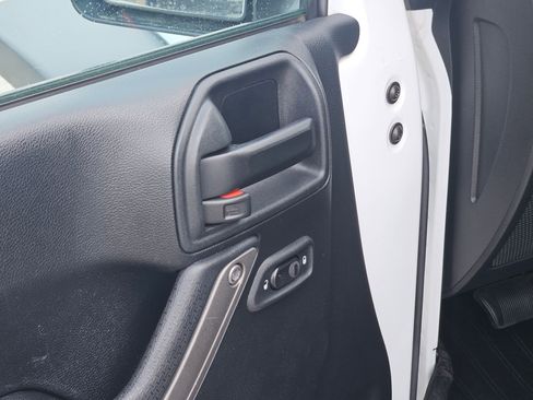 Used 2018 Jeep Wrangler Unlimited Sport S image 12