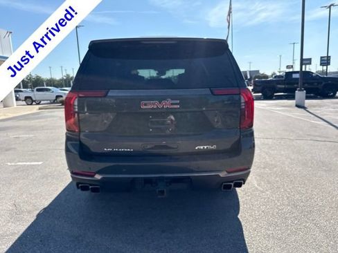 Used 2025 GMC Yukon AT4 Ultimate AWD/4WD image 4