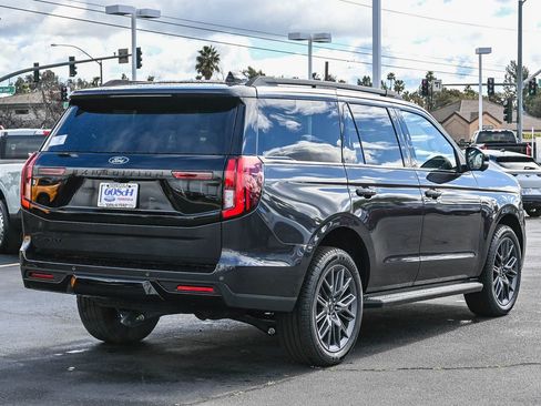 New 2026 Ford Expedition Platinum w/ Stealth Appearance Package image 3