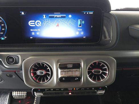 Used 2025 Mercedes-Benz G 580 w/ EQ Technology image 16
