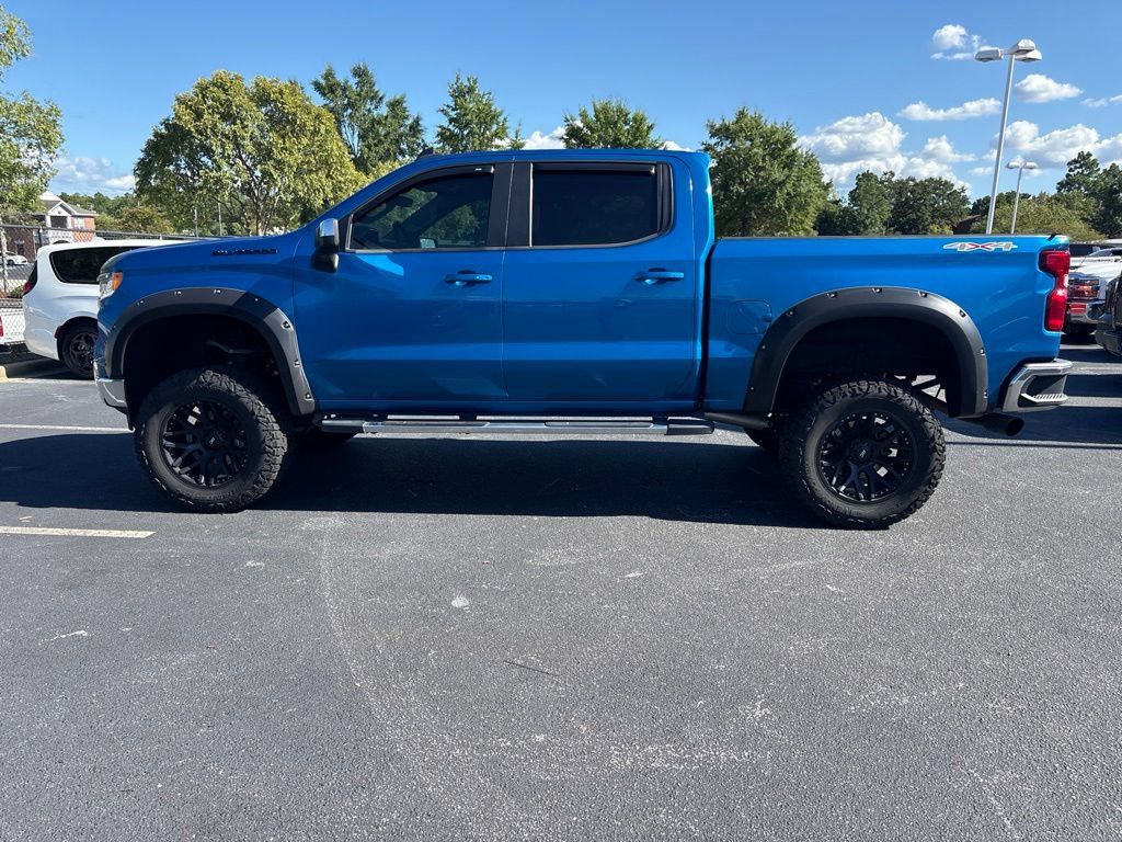 Used 2022 Chevrolet Silverado 1500 LT w/ All Star Edition Plus AWD/4WD image 7
