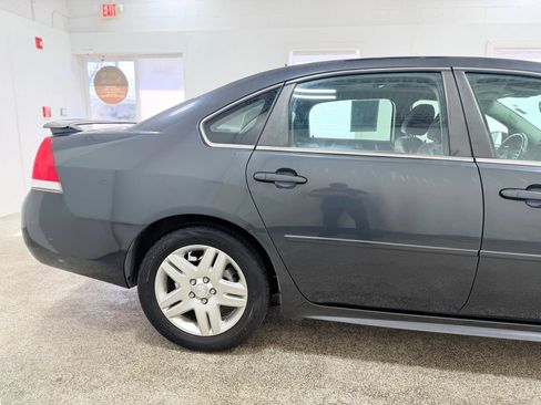 Used 2013 Chevrolet Impala LT w/ LT Sunroof Package image 9