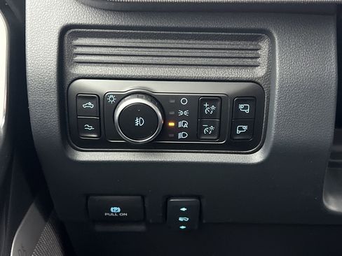 New 2026 Ford F350 Platinum image 19