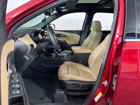 Certified 2022 Chevrolet Traverse Premier AWD/4WD image 32
