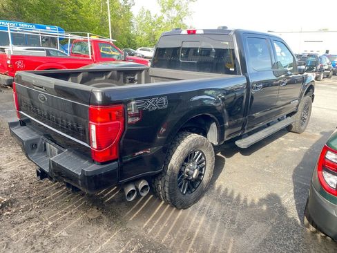 Used 2022 Ford F250 Lariat w/ Black Appearance Package AWD/4WD image 3