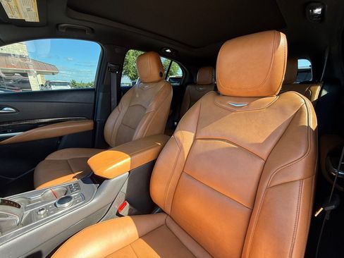 Used 2019 Cadillac XT4 Sport w/ LPO, Midnight Sport Package AWD/4WD image 18