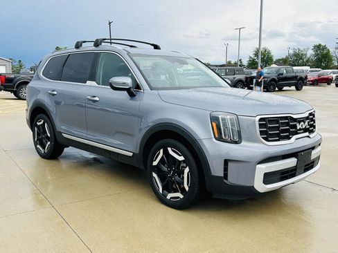 Used 2025 Kia Telluride S AWD/4WD image 46