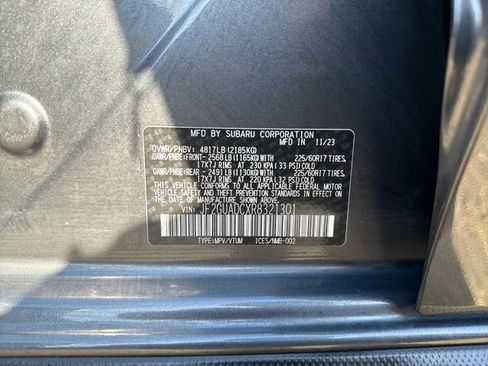 Used 2024 Subaru Crosstrek 2.0i Premium w/ Crosstrek Mirror Package AWD/4WD image 18