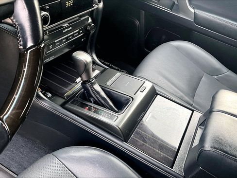 Used 2023 Lexus GX 460 Premium image 15