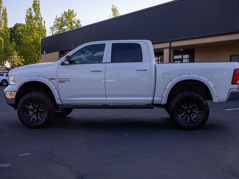 Used 2022 RAM 1500 Classic SLT w/ Electronics Convenience Group image 10