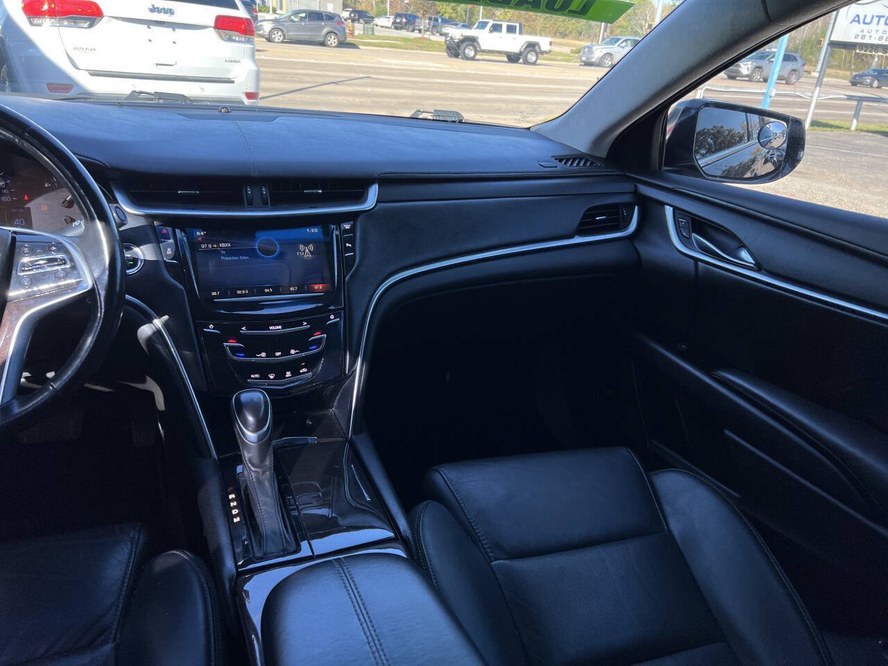 Used 2015 Cadillac XTS w/ Rear Seat Comfort Package FWD image 22