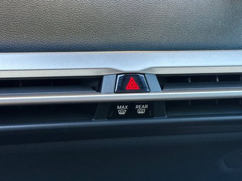 Used 2024 BMW iX xDrive50 w/ Sport Package AWD/4WD image 28
