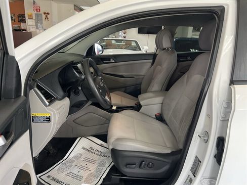 Used 2018 Hyundai Tucson SEL image 9
