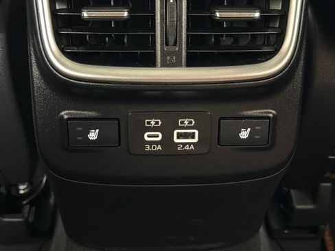 Used 2025 Subaru Outback Touring XT AWD/4WD image 12