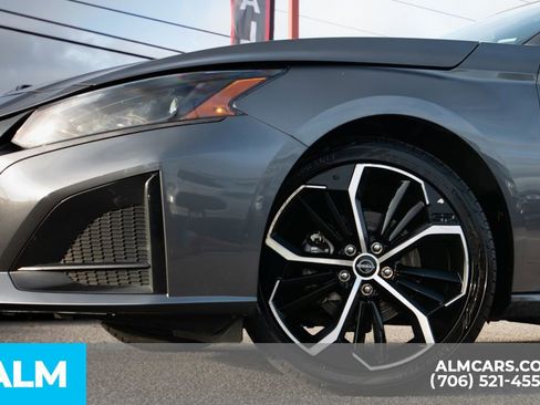 Used 2024 Nissan Altima 2.5 SR image 9