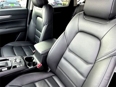 New 2025 MAZDA CX-5 AWD 2.5 S w/ Premium Plus Pkg image 11