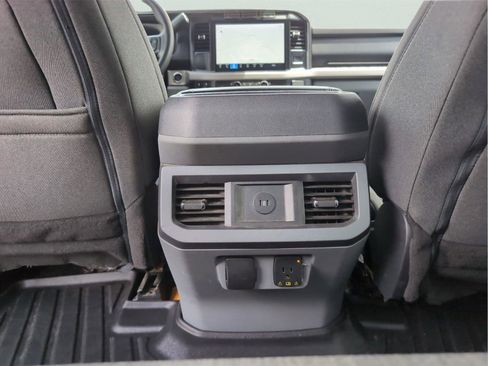 Used 2023 Ford F250 XLT w/ XLT Premium Package AWD/4WD image 32
