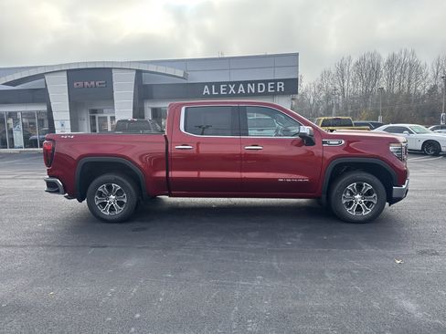 New 2026 GMC Sierra 1500 SLT image 2