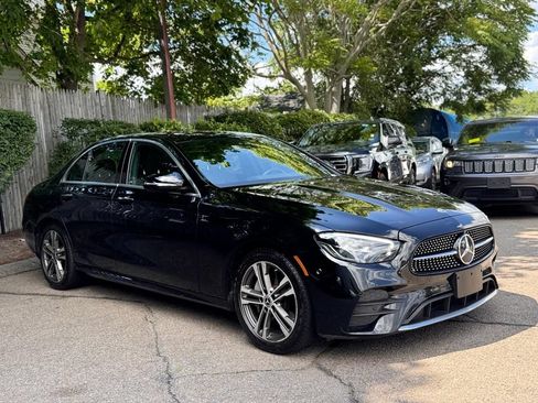 Used 2023 Mercedes-Benz E 350 4MATIC Sedan image 8
