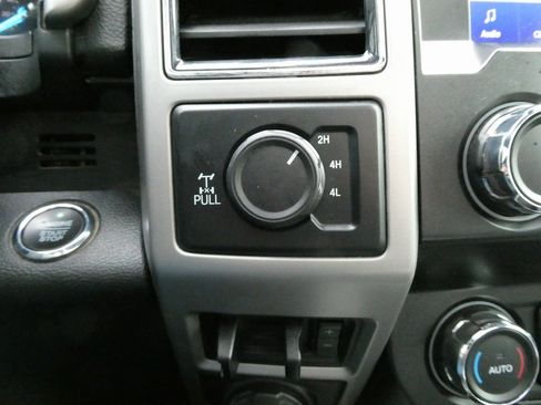 Used 2020 Ford F350 Lariat w/ Lariat Ultimate Package image 29