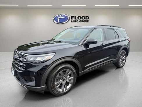 New 2026 Ford Explorer Active w/ Active Comfort Package AWD/4WD image 3